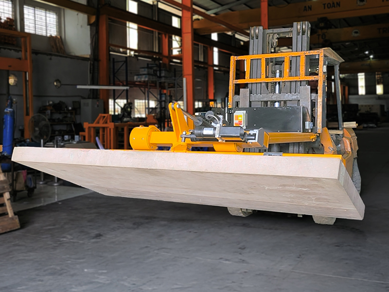 Fork Mounted Vacuum Lifting Attachment FMVLA04-2T