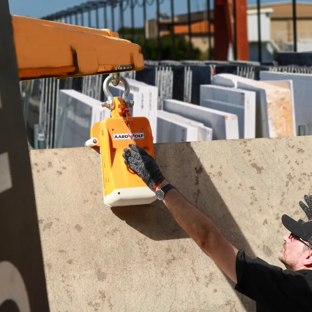 Aardwolf-manual-Slab-Lifter.webp