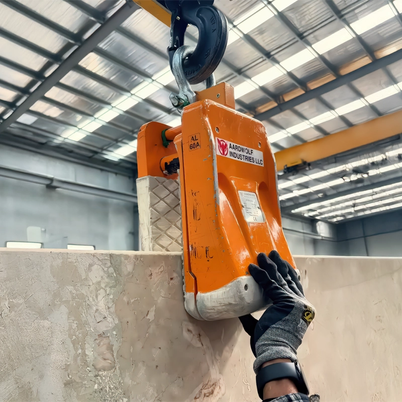 MECHANICAL LIFTING DEVICES